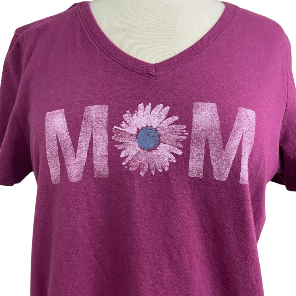 Life Is Good Mom crusher tee medium
